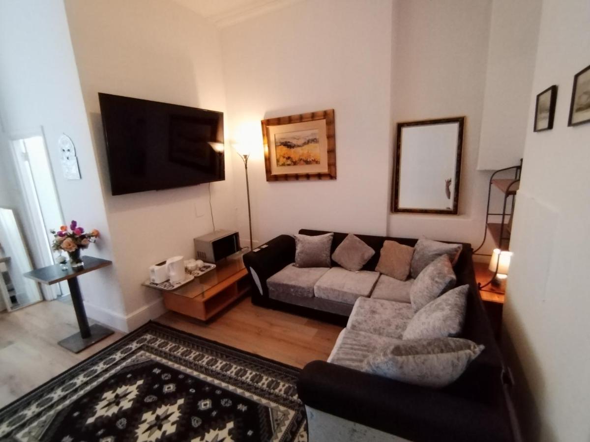 Apartmán Studio With Parking Next To Port And Cliffs Dover Exteriér fotografie